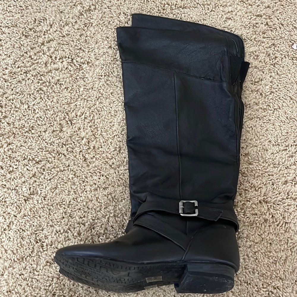 Black Chinese laundry boots with buckle detail. Size 7